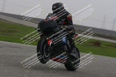 media/Nov-30-2025-TrackDaz (Sun) [[d8b22663df]]/A Group/Session 4 (Wheelie Bump)/